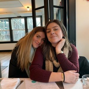 Meet your Posher, Julia